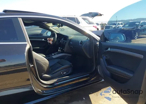 2013 Audi S5 3.0T Premium Plus z USA, uszkodzony, nr VIN WAUVGAFR5DA053416